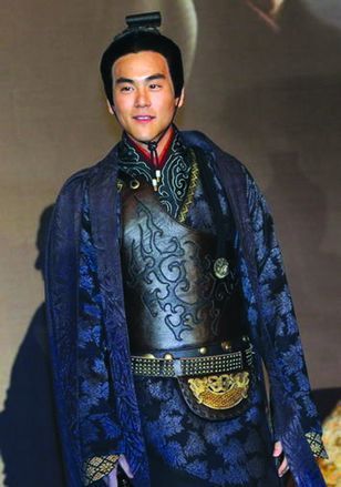 彭于晏饰演霍去病