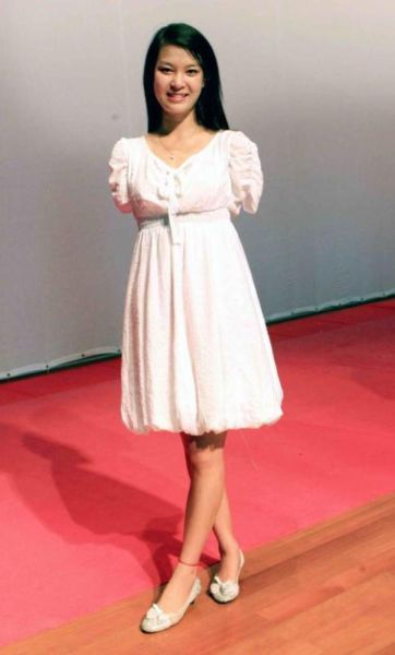 《非诚勿扰》无臂女生雷庆瑶