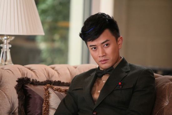 蒋毅《金玉满堂》热拍 戏称自己是黑马王子(图)