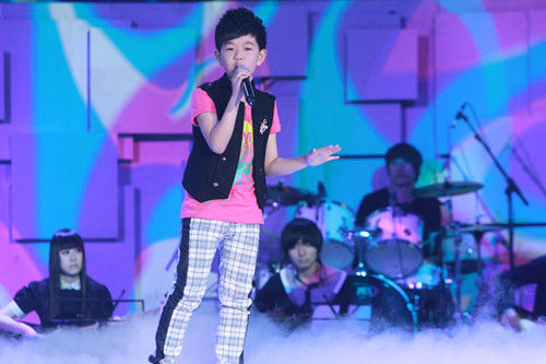 实力唱将李泽维演唱 惊艳全场
