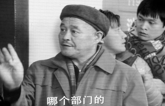 赵本山在剧中扮演老艺术家