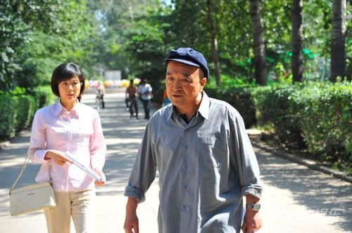 《丑角爸爸》李保田子女上阵