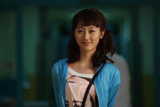 《亲情保卫战》杀青在即 蒋方婷接地气