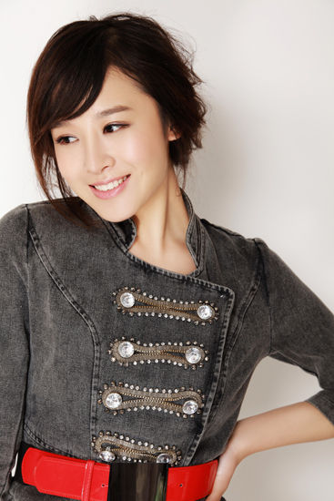 《边寨烽火》条件艰苦 赵寒雪带伤坚持