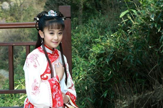 浏览原图 《新还珠》中海陆饰夏紫薇 浏览原图 海陆在《新还珠格格》