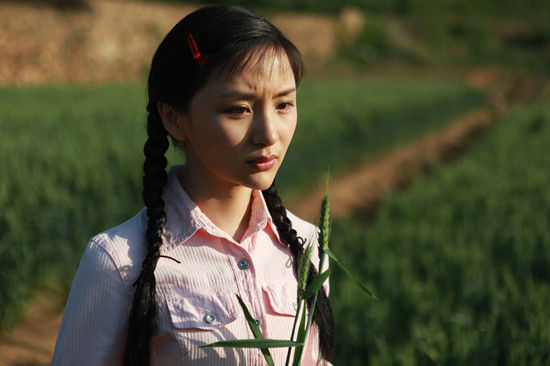 新浪娱乐讯 由青年演员鸿利领衔主演,《暖春》原班创作人马精心打造