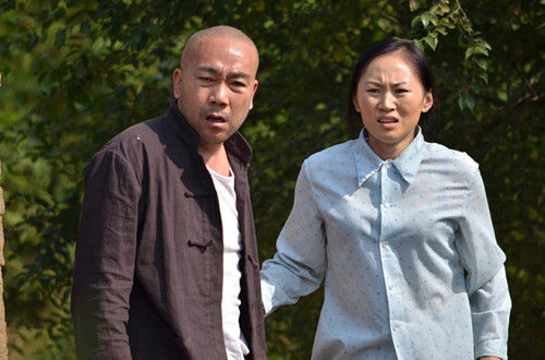 新浪娱乐讯 日前,正在辽宁铁岭紧张拍摄的《樱桃红》是继电视剧