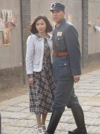 王雷张曦文《战旗》陷情感两难(图)