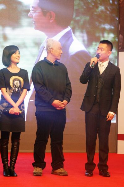 霍亚明《我的土地我的家》讲述土地情结