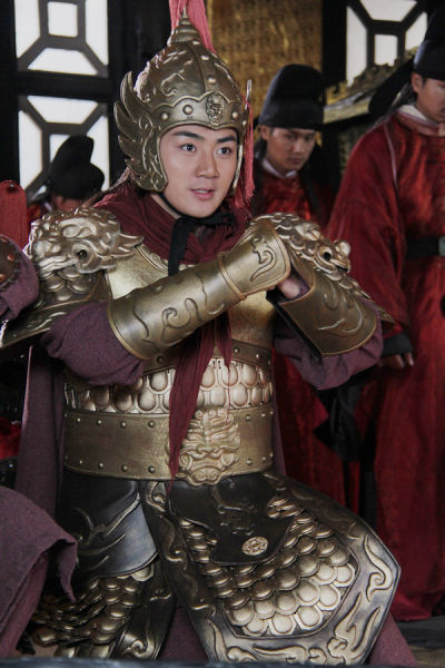 余少群扮演李世民