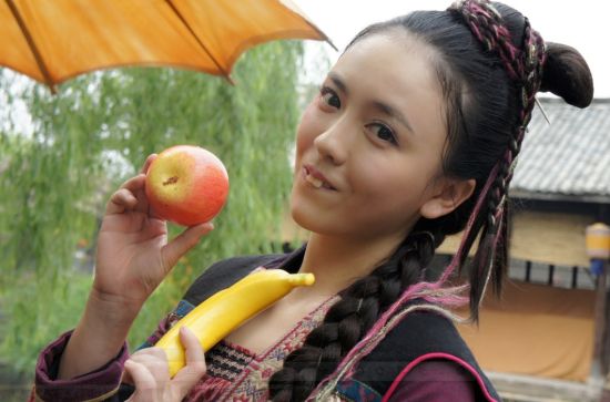 新版《笑傲江湖》吕佳容版蓝凤凰成笑点