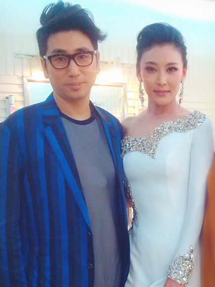 春晚倒计时 沙宝亮成熟稳重徐千雅镇定