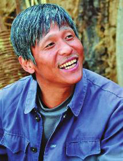 《樱桃红》中宋小宝饰演赵老乐