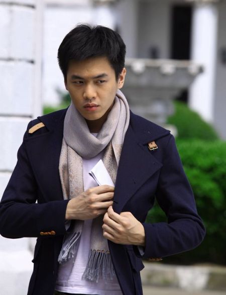 由台湾导演罗灿然[微博]执导,海润影视[微博]出品的民国题材电视剧