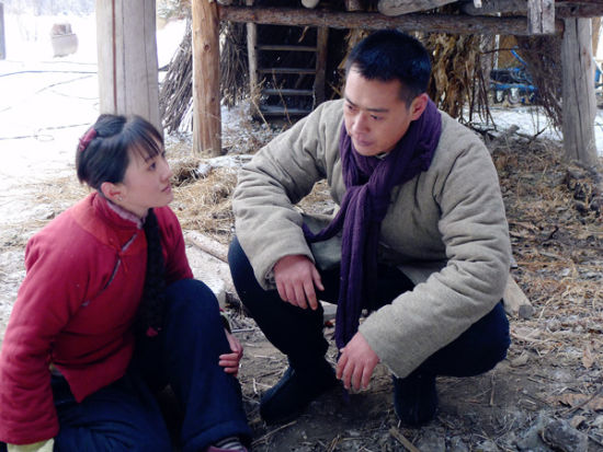 《上阵父子兵》衣珊演抗战戏献荧屏初吻
