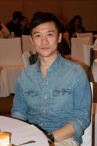 由黄志忠[微博],左小青[微博],吴刚[微博]领衔主演的电视剧《我的绝密