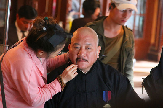 《劫中劫》万梓良逗贾青笑场