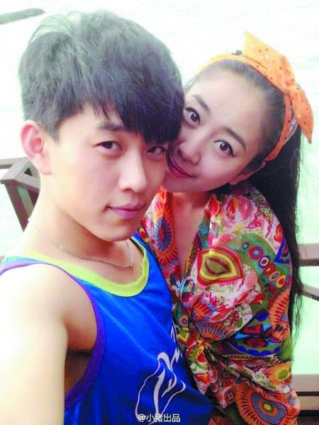 二人如今仍然是甜蜜的恋人。