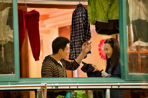 之后,江苏卫视[微博]安排播出了现实题材的电视剧《生死相依》