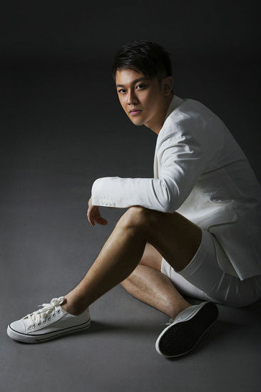 郭力行片约不断 为拍新戏健身积蓄能量