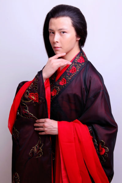《花木兰传奇》热播 小三子王信然受关注