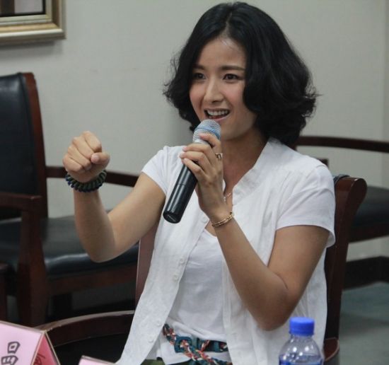 黄曼携《南少林荡倭英豪》大展拳脚