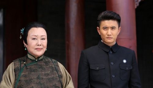 斯琴高娃[微博],叶静[微博]等实力演员联袂主演的情感史诗大剧《兄弟