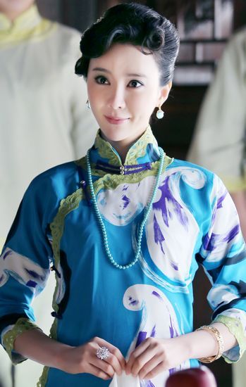 孙雅饰演碧荷