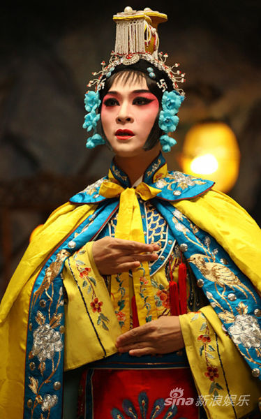 于毅“虞姬”扮相