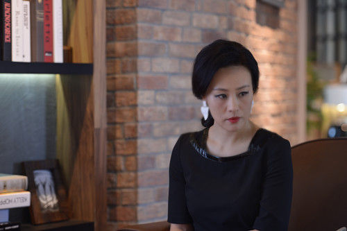 在前几集的剧集中,剧中时尚女主编李木子的扮演者邬君梅[微博]便受
