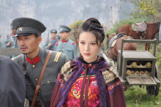 邬靖靖保卫爱情与杜若溪斗法 