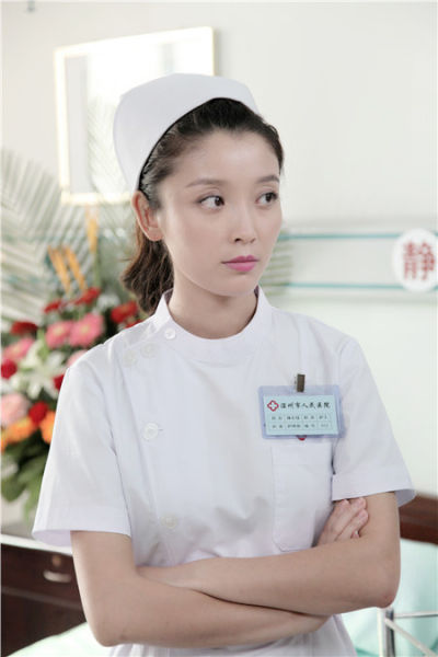 高晓菲吴秀波新剧演初恋童话