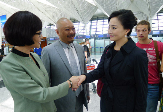 原华《歌海情天》饰演音乐教师罗爱琴