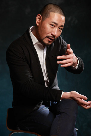 演员邢瀚卿写真