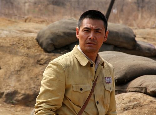 网友对比邵兵与孙海英两版石光荣