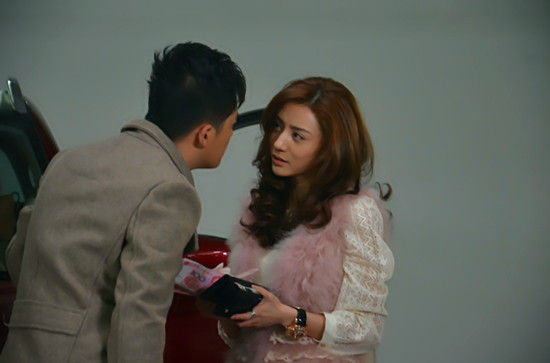 周庭伊”任莎莎“剧照