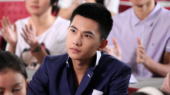 杨洋《花开半夏》谈角色：我已累觉不爱