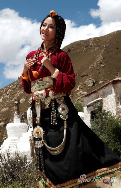 阿斯根炫起民族风