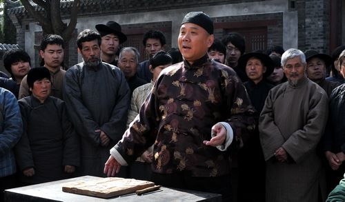 正在央视电视剧频道热播的电视剧《大掌门》,因独特的"文化抗战"题材