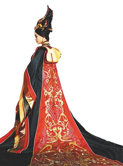 孙俪主演的《芈月传》聚焦一代大秦王后,故事性方面完全不输"甄嬛".