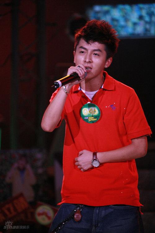 图文:我型我秀20强晋级赛--46号演员刘汉兆