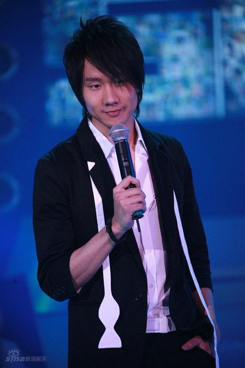 图文:我型我秀20强晋级战--jj林俊杰闪亮登场