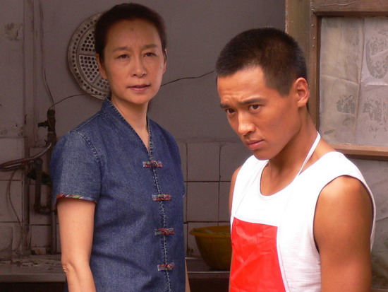 高云翔小家大事跟踪母亲啼笑皆非组图