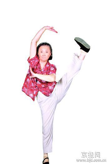 蔡明回归《马大姐新传》 求王艾嘉嫁人(组图)