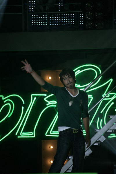 图文:型秀6进5--袁野