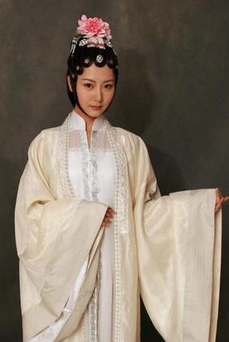 白冰版成年宝钗