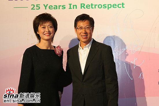 敬一丹李兵