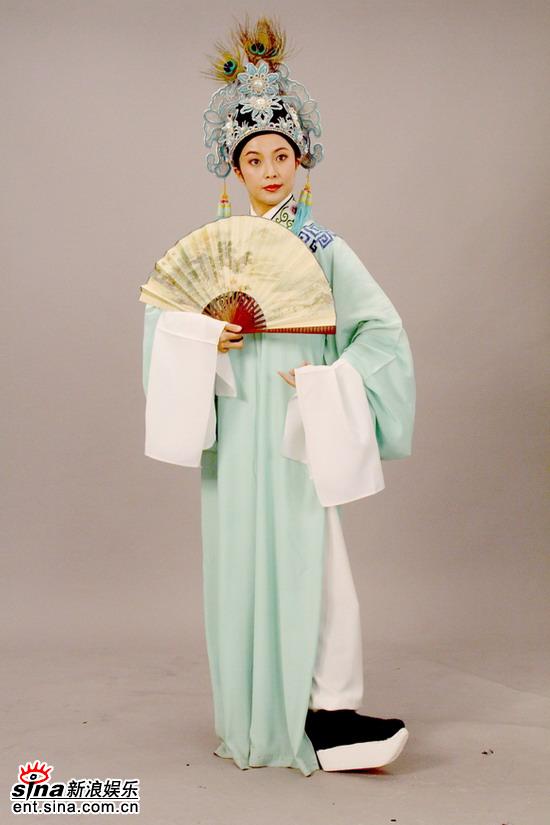 《舞台姐妹》主演越剧造型