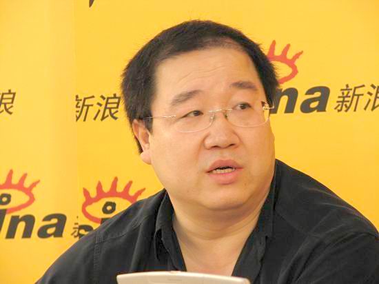 电视前沿 正文  新浪娱乐讯 著名导演英达携手北京吉利大学联合创办