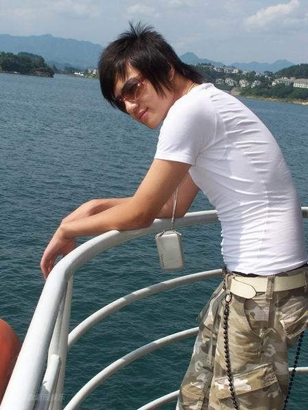 图文:真男孩千岛湖训练--杨浩煜花样美男